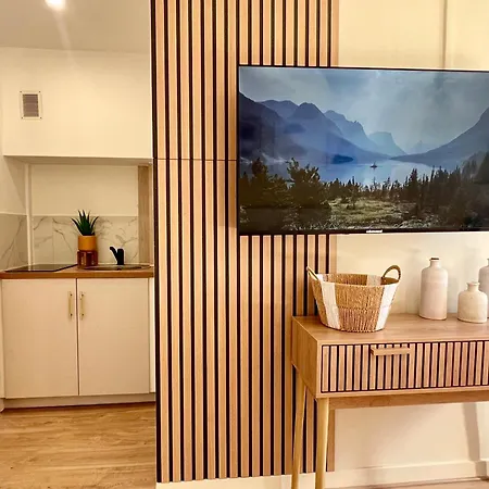 Le Scandinave Jolie Aux Portes Du Futuroscope *